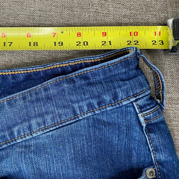 Torrid Feel the Fit Denim Bermuda Short Women's 26 Vintage Stretch Blue Casual - Picture 9 of 13